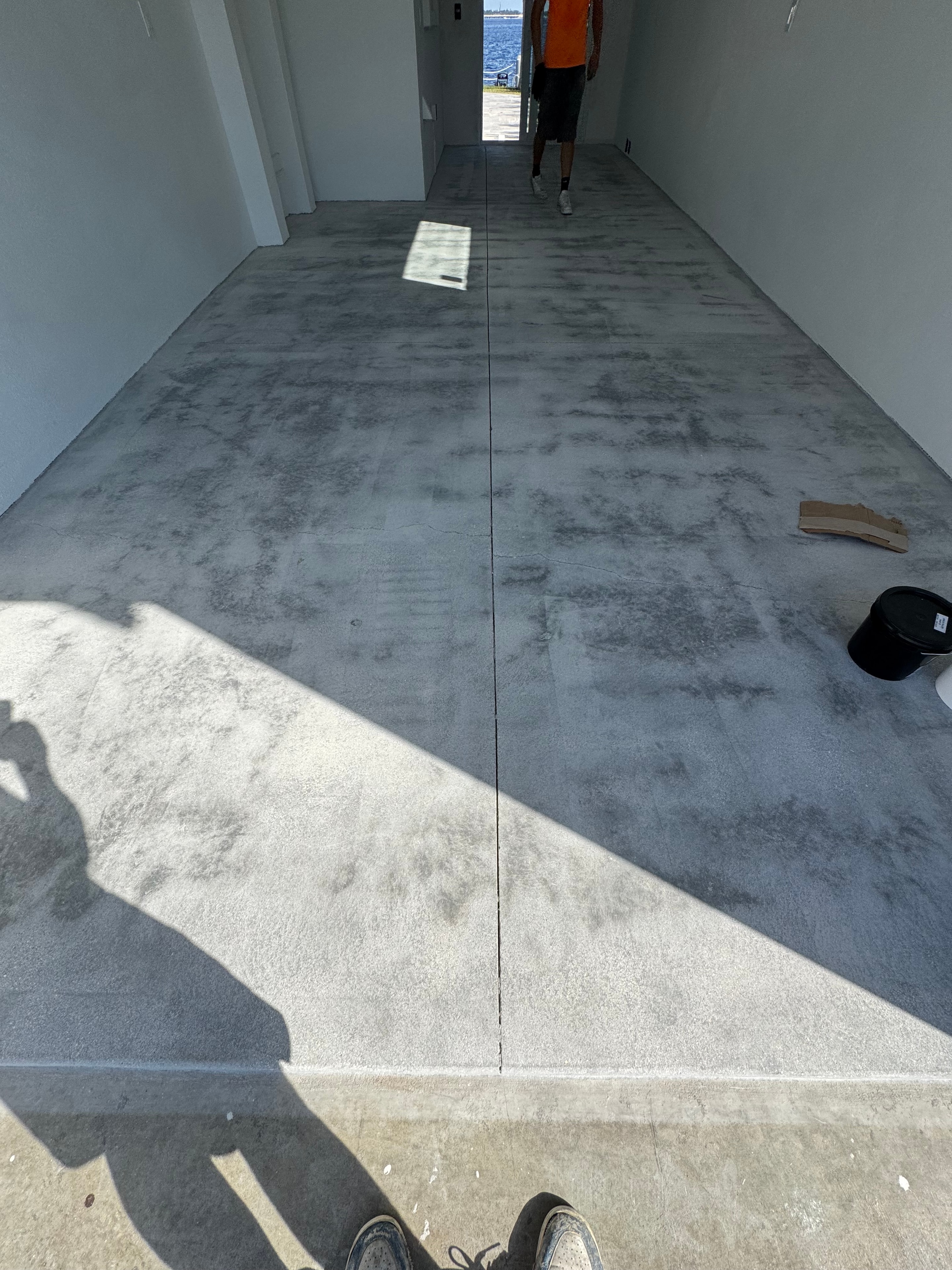 Industrial Warehouse — Wet-Coat Epoxy Application